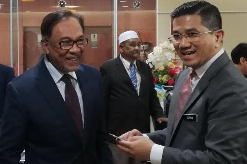 Bersatu, Mohamed Azmin Ali, PKR, Perdana Menteri Malaysia, Datuk Seri Anwar Ibrahim