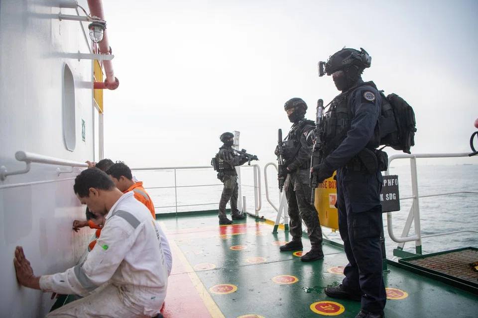 SAF, TNI, Griffin Cakti