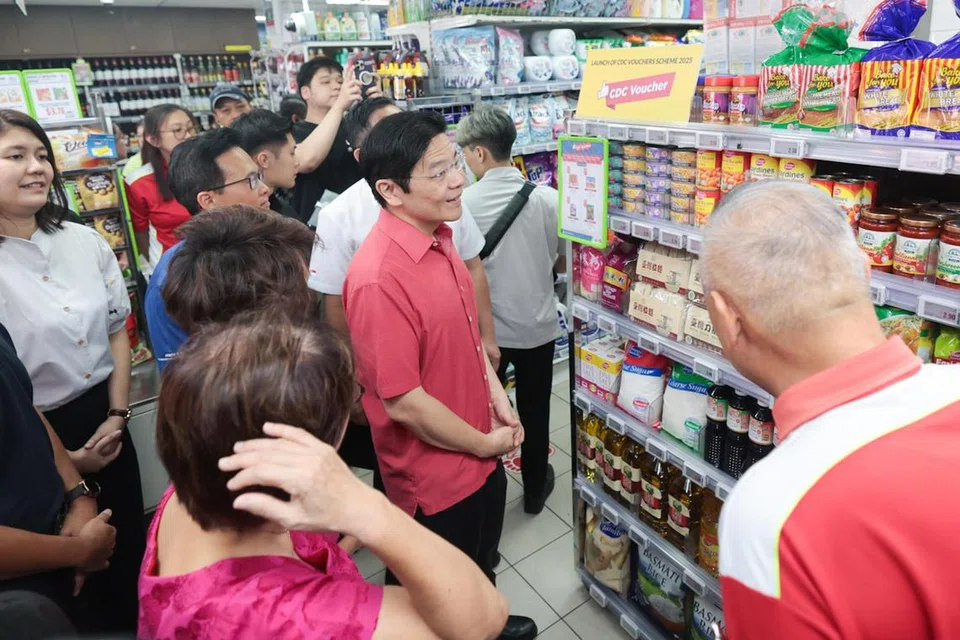Sheng Siong merupakan antara pasar raya yang menerima bayaran baucar Majlis Pembangunan Masyarakat (CDC). Perdana Menteri, Encik Lawrence Wong, melihat harga barangan di Sheng Siong Yishun di hari pertama baucar CDC diumumkan pada 13 Mei. 