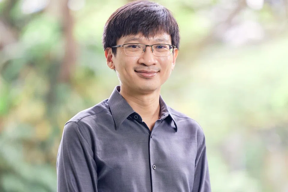 ENCIK CHAN KOK HOE: Pensyarah dalam Jabatan Ekonomi di Universiti Nasional Singapura (NUS).