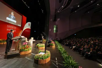 Perdana Menteri, Encik Lawrence Wong, berkata Singapura mesti bertindak dengan tangkas dan tekad besar, dan secara aktif menentukan nasib negara ini sendiri. Beliau berkata demikian pada Edisi ke-14 Ceramah S Rajaratnam 2025 di Universiti Teknologi dan Reka Bentuk Singapura (SUTD) pada 16 April.
