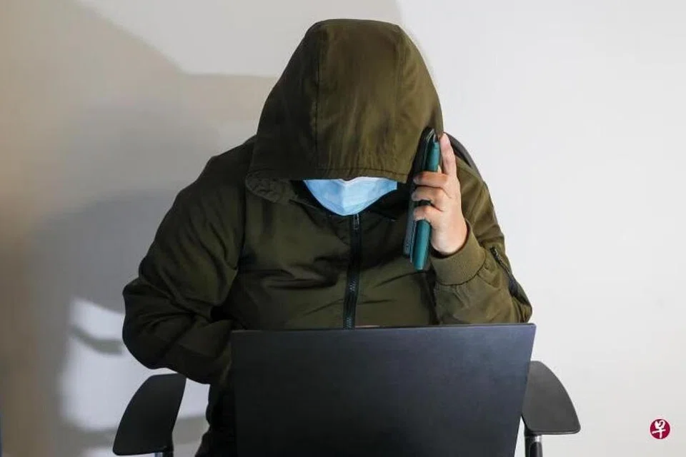 Remaja lelaki berusia 17 tahun itu didapati terdedah kepada bahan Islamofobia dan ekstremis sayap kanan dalam talian.  