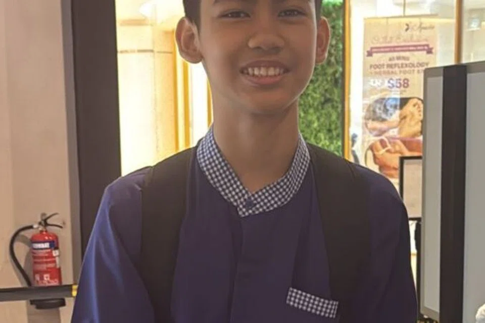 Pelajar Kelas Bimbingan Kanak-kanak 5 (KBK5) Andalus, Muhammad Aidan Mohammad Shah Ronny, 12 tahun, mendapati permainan dalam wadah dalam talian E-Pendidikan Andalus mencabar minda. 