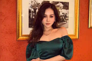 Sophia AlBarakbah berkata beliau sedang mengumpulkan bukti untuk membuat laporan polis mengenai kiriman lucah yang diterimanya secara kerap di media sosial. 