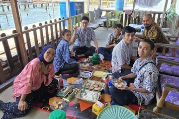 pulau seraya, orang laut, keluarga, asnida daud