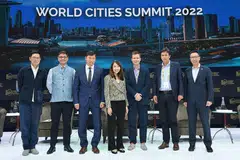 SIDANG KEMUNCAK BANDAR DUNIA 2022: Anggota panel (dari kiri) Encik Chng Kai Fong, Encik Sanjeev Sanyal, Encik Mihhail Kolvart, moderator Cik Ng Wee Wei, pengarah urusan negara dan pengarah urusan kanan Accenture, Profesor Luis Bettencourt, Encik Jacques Beltran dan Presiden Kejuruteraan ST daripada penyelesaian bandar, Encik Chew Men Leong.