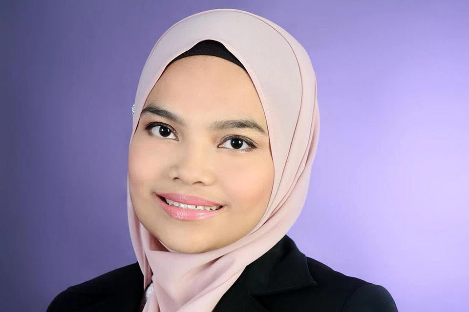 CIK DEWI HARTATY SURATTY 