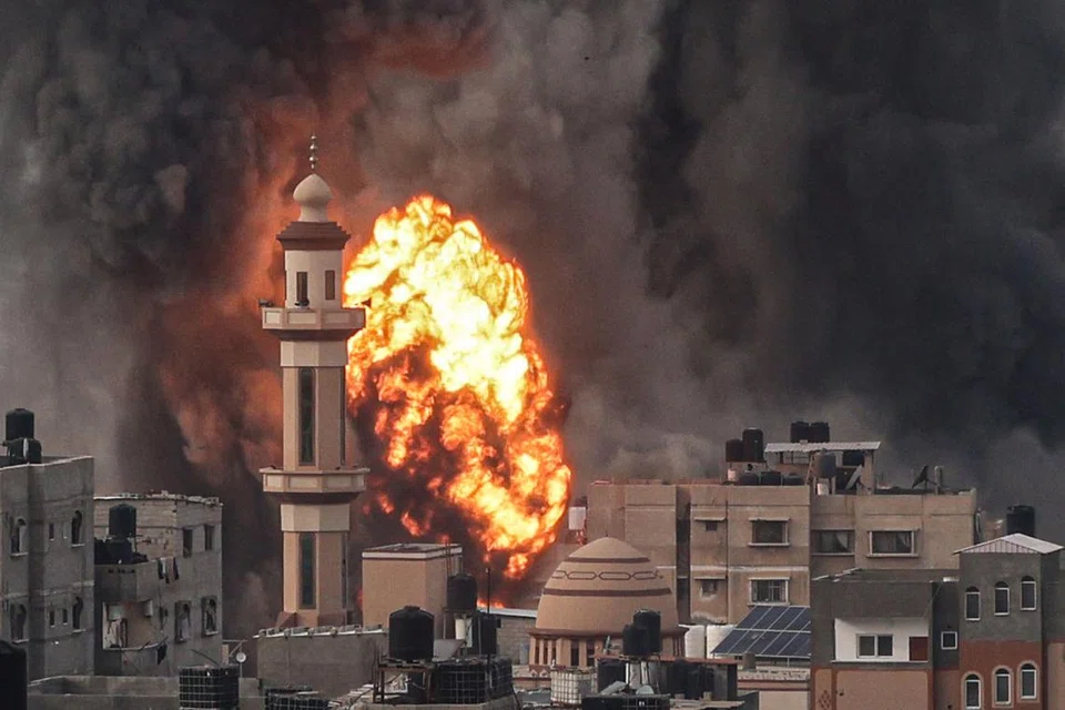 USAHAKAN GENCATAN SENJATA: Israel lancarkan pengeboman di Rafah, selatan Gaza, pada 20 Disember ketika Mesir giat berusaha untuk Hamas-Israel runding laksanakan gencatan senjata.