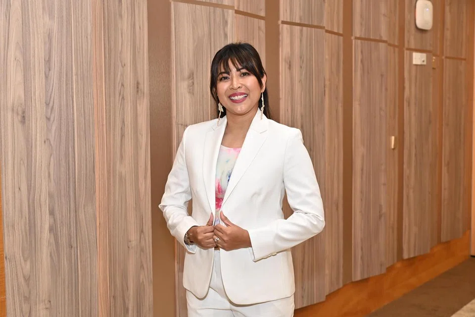 Cik Sulastri Kamis, 39 tahun, yang merupakan bekas Saintis Kanan Operasi Klinikal di syarikat Dyson, kini bersedia melanjutkan pengajian ke peringkat sarjana di Universiti Columbia. Semasa di sana selama setahun beliau akan melakukan penyelidikan tentang penyakit kronik dalam kalangan masyarakat minoriti.