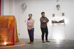 BENGKEL TULIS PUISI DAN BATIK: Pelukis batik Cik Fajrina Razak dan artis seni visual ncik Noor Iskandar akan memimpini bengkel penulisan puisi dan lukisan batik Ahad ini.