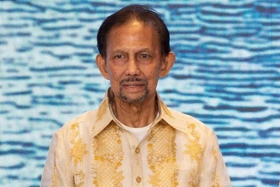 Sultan Hassanal berkata beliau akan terus memegang peranan penting sebagai perdana menteri, menteri pertahanan dan menteri kewangan.