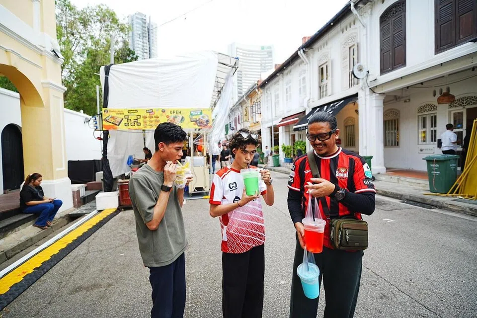 Bazar Kg Gelam, pengunjung,  juadah