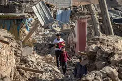 MUSNAH: Gempa bumi berukuran 6.8 pada skala Richter  melanda kawasan pergunungan 72 kilometer ke barat daya bandar pelancongan Marrakesh, menurut Kajian Geologi Amerika Syarikat.