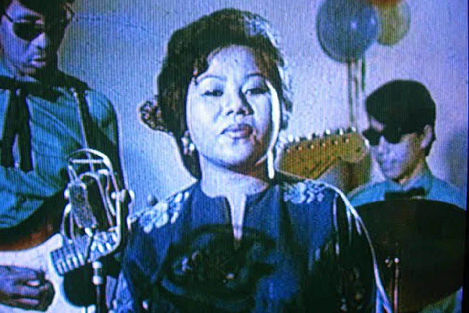 ‘Gema Dari Menara’ merupakan filem ceritera pertama yang dihasilkan di Brunei oleh Jabatan Ehwal Agama Brunei dan menyentuh tentang kesan sekularisme pada negara itu dan nilai tradisinya.