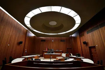 KES MAHKAMAH: Perbuatan mendedahkan butiran peribadi seseorang - yang diistilahkan sebagai 'doxxing' - kini dianggap satu jenayah, dan terangkum dalam Rang Undang-Undang Perlindungan Dari Gangguan (Poha) yang diluluskan Parlimen semalam. - Foto fail