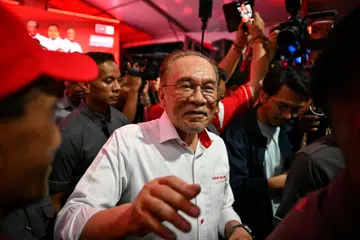 Perdana Menteri Malaysia, Datuk Seri Anwar Ibrahim, menyatakan seruan untuk mengadakan pilihan raya umum ke-16 (PRU 16) yang lebih awal akan pihaknya pertimbangkan.