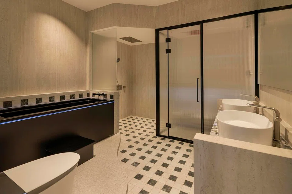 Tarikan utama Rigel Experience Centre ialah Wellness Ensuite khas yang dilengkapi ruang sauna, kolam rendaman air dingin serta pancuran air hujan yang imersif.