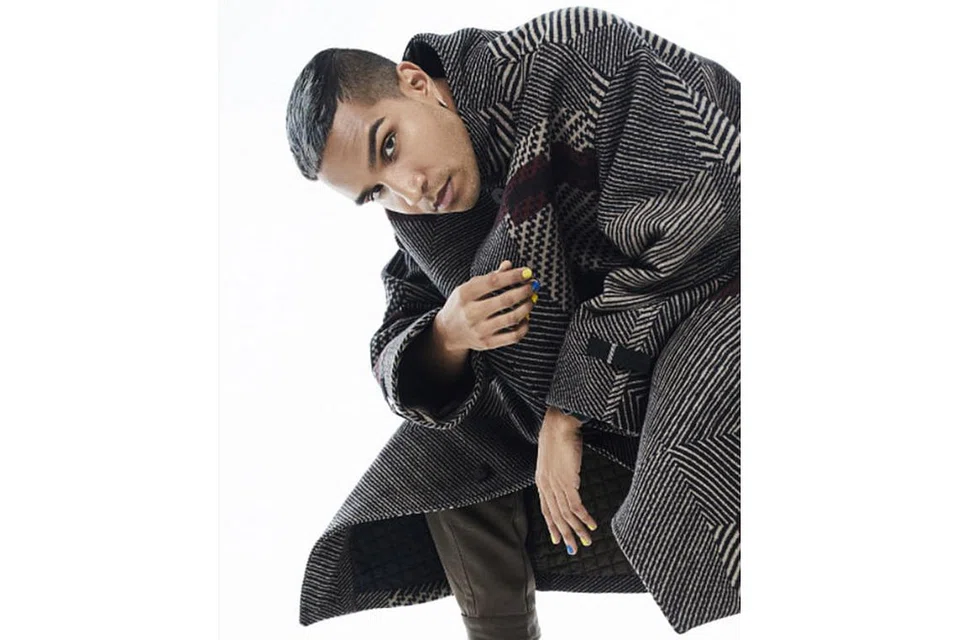 YUNG RAJA: Yakini ada hikmah di sebalik segala kesulitan hidup dengan usaha gigihnya mengetengahkan rap Inggeris-Tamil mula menampakkan hasil malah menembusi pasaran Amerika menerusi lagu 'Mami'. - Foto DEF JAM SEA/UNIVERSAL MUSIC