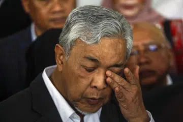 SEMUA TUDUHAN RASUAH DIGUGURKAN: Datuk Dr Ahmad Zahid Hamidi menghadapi tentangan terhadap pelepasan tuduhan rasuah ke atasnya dan menyerahkan kepada Jawatankuasa Khas Parlimen untuk menjelaskannya. 