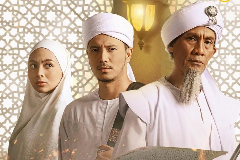 Drama, ‘Bida’ah’, lakonan (dari kiri) Riena Diana, Fattah Amin dan Faizal Hussein, memaparkan isu ajaran agama sesat.