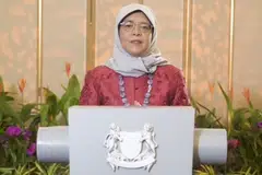 ''Sering kali, keluarga pesakit mental juga menderita apabila mereka perlu menjaga anggota keluarga yang menghadapi penyakit mental. Mereka juga alami kerugian ekonomi kerana perlu melepaskan peluang pekerjaan atau tidak boleh memburu kerjaya secara agresif seperti yang lain kerana dibebani tanggungjawab menjaga anggota keluarga yang menderita penyakit mental. Dalam kes-kes yang lebih teruk, apabila pesakit mental tidak dapat bekerja, beban kewangan penjaga bertambah.'' - Presiden Halimah Yacob mengenai beban penjaga pesakit mental.