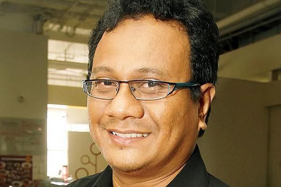 ENCIK AZLAN MOHAMED SAID: Susuri perkembangan kumpulan gitar rancak dari zaman Pop Yeh Yeh sehingga zaman rok.