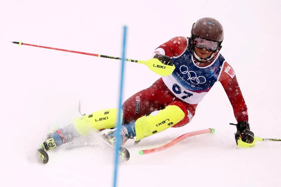 Faiz Basha daripada Singapura beraksi dalam acara slalom lelaki 1 di Sukan Olimpik Musim Sejuk 2026, di Pusat Ski Stelvio di Bormio, Italy, pada 17 Februari.