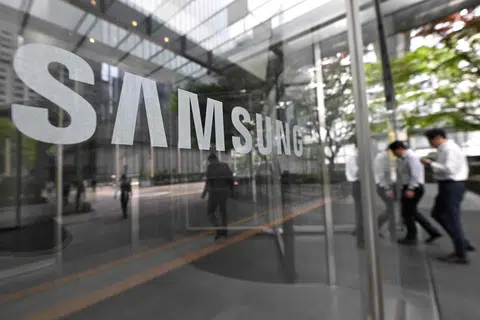 Pihak pengurusan di Samsung Electronics, penerbit cip memori terbesar di dunia, telah terikat dalam perundingan bersama kesatuan berkenaan gaji sejak Januari, tetapi kedua-dua pihak gagal menemui kata sepakat.