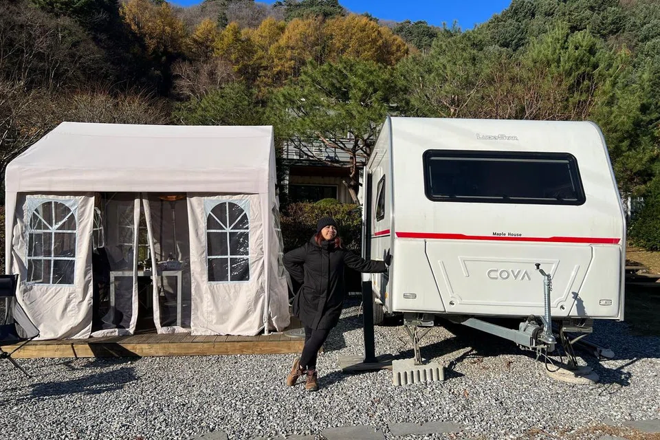 Cik Dewi Nurinda Mohd Ishak menyewa sebuah ‘campervan’ dan melakukan kerja dari jarak jauh selama empat hari di kawasan luar bandar di Korea Selatan.