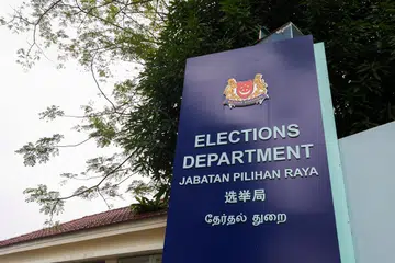 Kesemua 245 individu yang memohon sijil derma politik menjelang Pilihan Raya Umum (GE) 2025 pada 3 Mei ini telah diberikan borang oleh Jabatan Pilihan Raya (ELD).