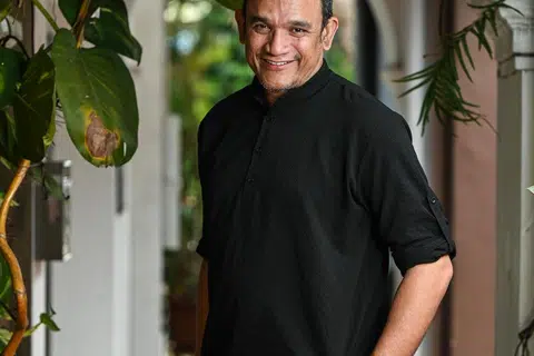 Presiden baru Dewan Perniagaan dan Perusahaan Melayu Singapura (DPPMS), Encik Abdul Malik Hassan, ingin mendekati peniaga Melayu Singapura dan membantu mereka mengembangkan perniagaan.