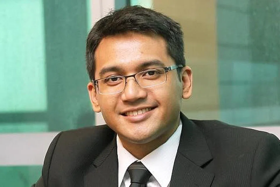 KENALI PASARAN SINGAPURA: Sidang Khidmat Kewangan Islam (IFSC) dipengerusikan bersama Encik Abdul Rohim Sarip dan Encik Suhaimi Zainul-Abidin (atas).