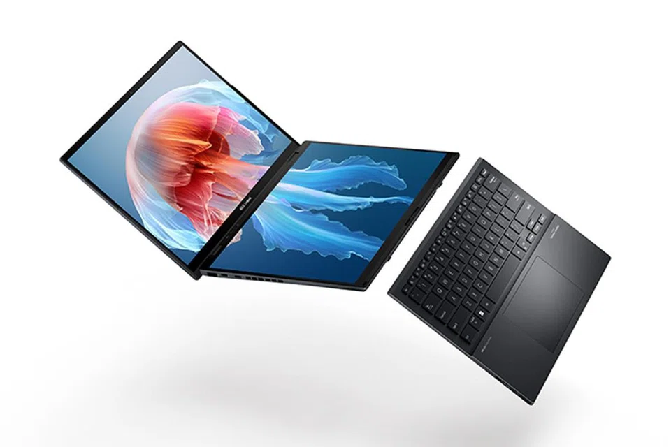 DUA SKRIN: Asus memperkenalkan Zenbook DUO, komputer riba 14-inci yang mempunyai dua skrin. 