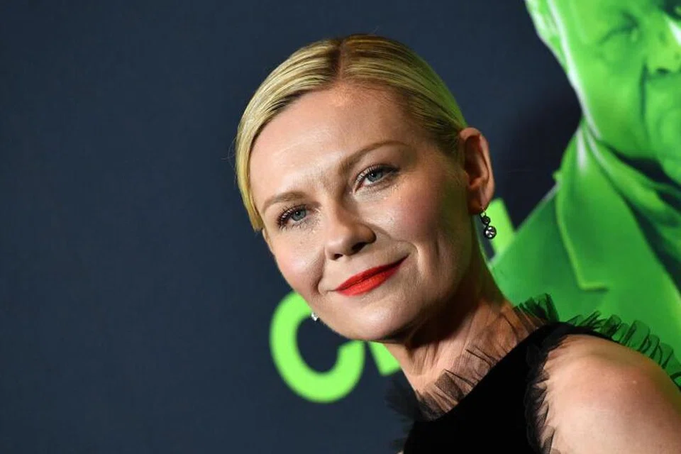 Kirsten Dunst teguh dengan prinsip enggan mengubah wajahnya melalui pembedahan plastik kerana akur kaedah itu lebih merosakkan daripada mencantikkan kulitnya.