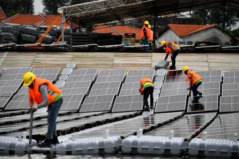 Singapura dan Malaysia akan bekerjasama untuk mengkaji cara mengiktiraf Sijil Tenaga Boleh Diperbaharui (REC) yang dikaitkan dengan perdagangan elektrik rentas sempadan.