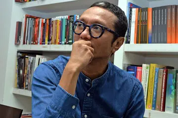 TIDAK PEKA: Najip Ali akur beliau harus peka tentang bagaimana kata-katanya seperti yang diutarakan semasa rancangan OK Chope! yang mengguris perasaan orang lain. - Foto ZAINAL YAHYA