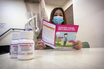 Vitamin D percuma bagi warga gaji rendah 