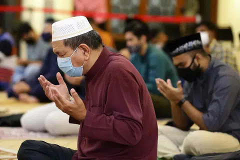 Muis akan mengagihkan lebih $4.1 juta daripada pendapatan wakaf kendaliannya kepada pelbagai benefisiari tahun ini. - Foto MOSQUE-MADRASAH-WAKAF SHARED SERVICES