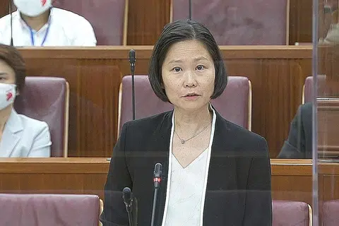 CIK GAN SIOW HUANG.