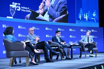 (Dari kiri) Saintis tingkah laku selaku pengasas badan risikan, Research for Impact, Dr Joanne Yong; pensyarah pengajian media di Universiti Hong Kong Baptist, Profesor Cherian George; ahli akademik dari Sekolah Pemerintah Blavatnik di Universiti Oxford, Dr Aaron Maniam; dan Profesor Chan Heng Chee, Duta Kelana dari Kementerian Ehwal Luar (MFA).