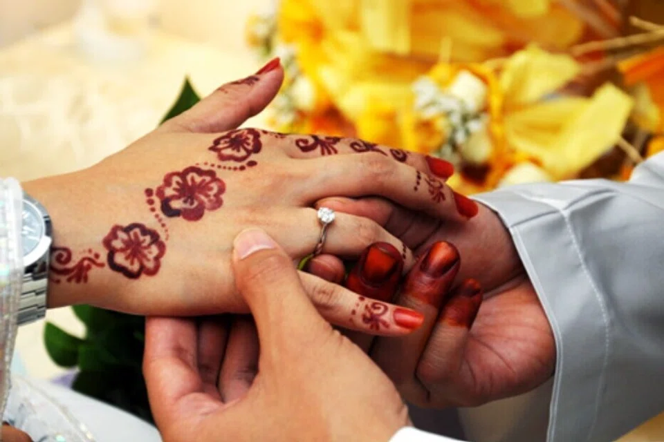 Cik Latifah (bukan nama sebenar) hanya mengetahui ikatan perkahwinannya bersama suami tidak sah selepas 29 tahun bernikah.