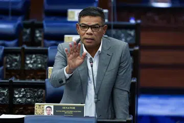 Menteri Dalam Negeri Malaysia, Datuk Seri Saifuddin Nasution Ismail.