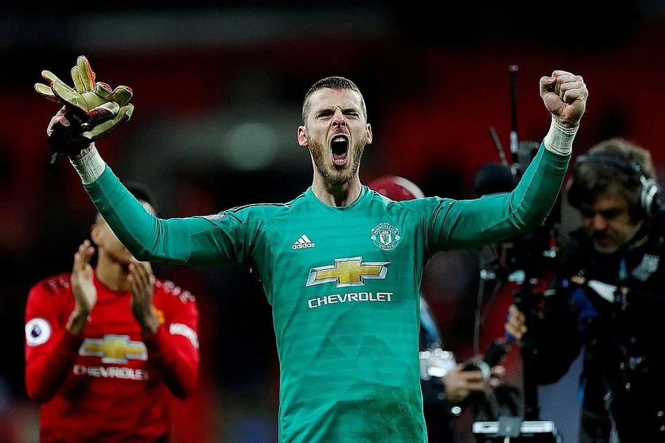 TERUSKAN PERSEMBAHAN CEMERLANG: Penjaga gawang United, De Gea, mahu rakan sepasukannya meneruskan persembahan cemerlang mereka dan menetapkan matlamat untuk mencapai kelayakan Liga Juara-Juara musim depan. - Foto REUTERS