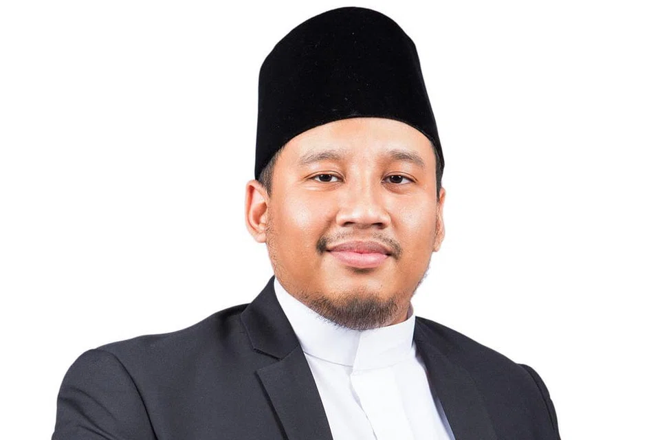 PEGAWAI AGAMA MASJID: Ustaz Muhammad Safwan Ismani telah bertugas di Masjid Darul Makmur ini sejak 2019.- Foto MASJID DARUL MAKMUR 