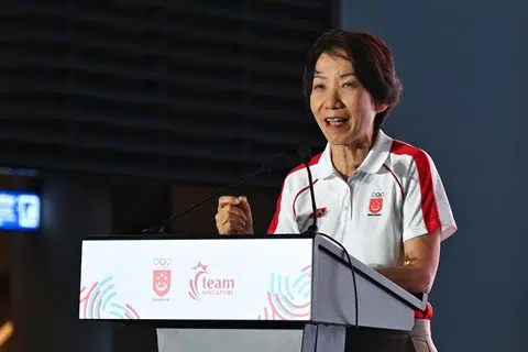 Menteri Kemampanan dan Sekitaran, Cik Grace Fu, yang juga Presiden Majlis Olimpik Kebangsaan Singapura (SNOC).