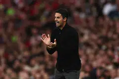 UBAH PENDEKATAN: Jika Arsenal ingin mengatasi Manchester United malam ini,  Mikel Arteta perlu berhenti  buat ‘eksperimen’ dan meletakkan kesebelasan utama yang lebih kuat. 
