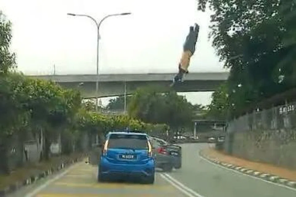 Klang, Selangor, motosikal, kes motosikal dirempuh