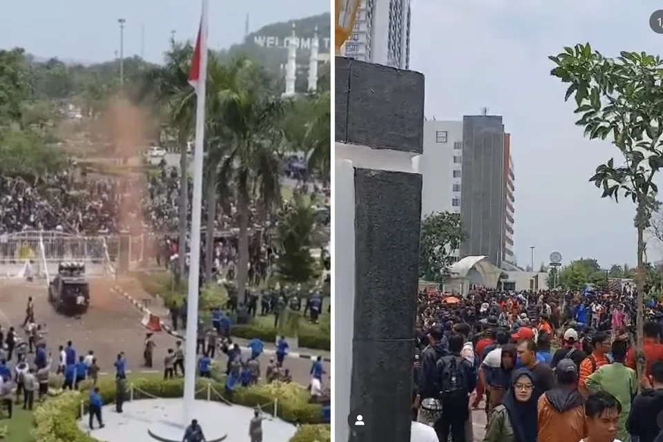 JADI GANAS:Ribuan penduduk kelihatan berhimpun di luar bangunan BP Batam pada Isnin.