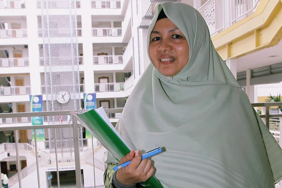 USTAZAH ROHANA ITHNIN: Ajak masyarakat manfaatkan untuk memohon keampunan atas dosa-dosa yang dilakukan dan insaf bertaubat untuk tidak mengulanginya lagi. - Foto fail