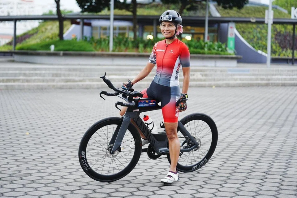 Mengimbangi masa kerja bersama jadual latihan yang penuh disiplin hampir setiap hari , Cik Marliny tetap berjaya menyertai sebanyak 18 acara sukan pada 2025 dan bakal beraksi sekali lagi dalam beberapa acara sukan pada 2026.